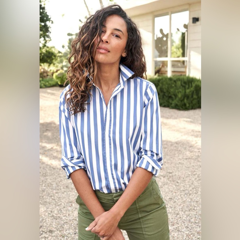 Frank & Eileen Blue and White Vertical-Stripe Button-Down Shirt